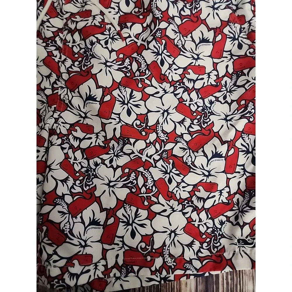 Vineyard Vines Swim Trunks Board Shorts Mens Large Red Whales‎ Beach Hawaiian